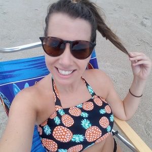 Meet your Posher, Hillary